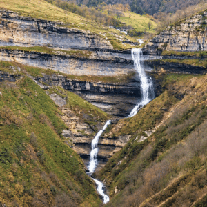 Cueva y Cascada de San Miguel y Cueva de Cuntiveranos sin transporte